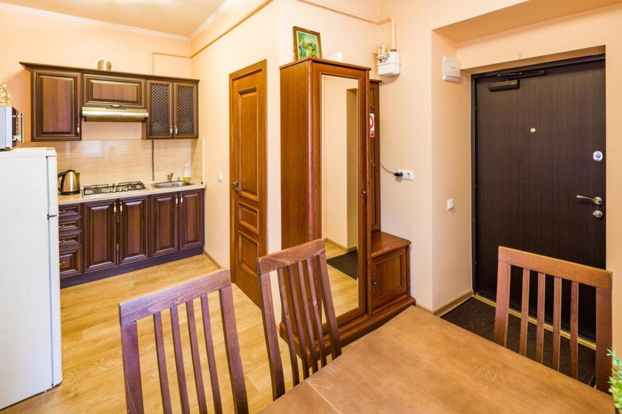 Appartement Romari Лесі Українки à Lviv Extérieur photo