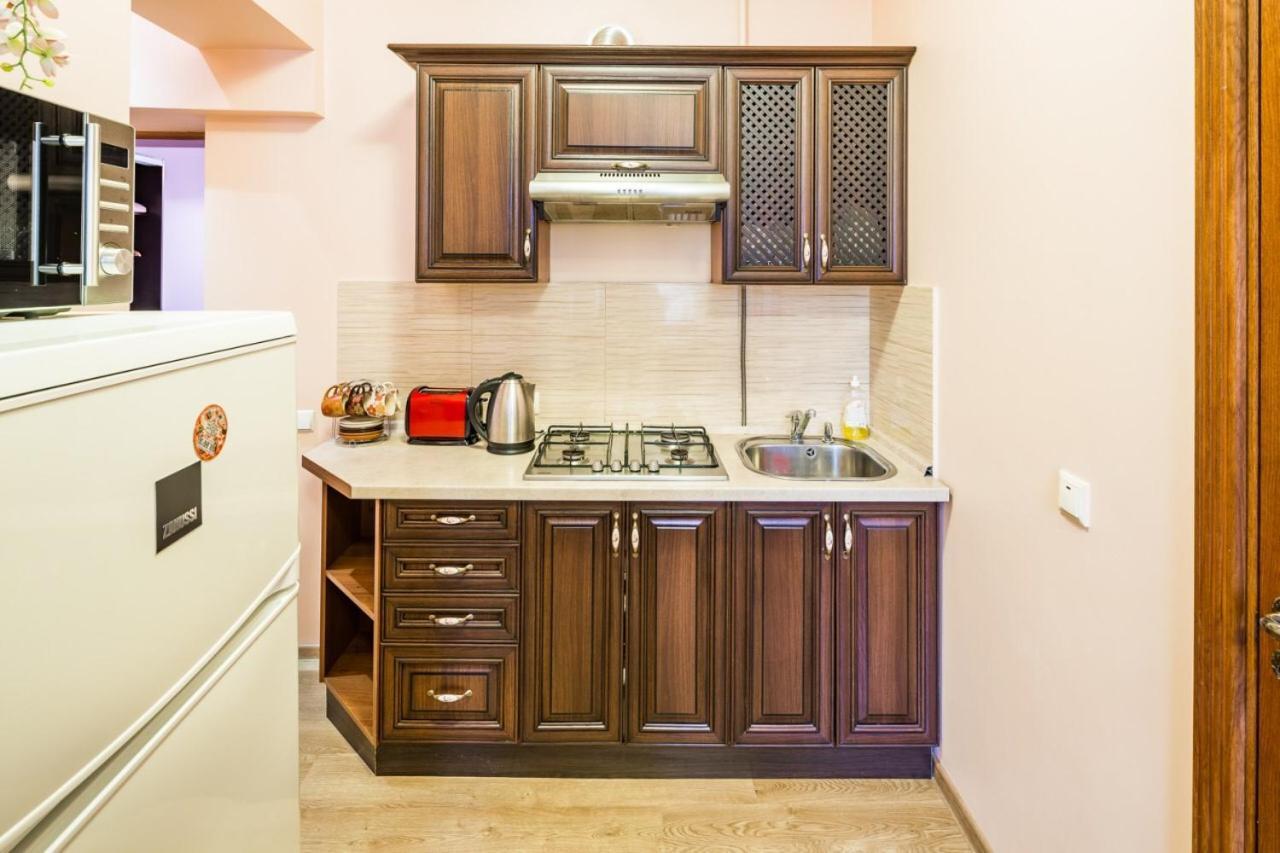 Appartement Romari Лесі Українки à Lviv Extérieur photo