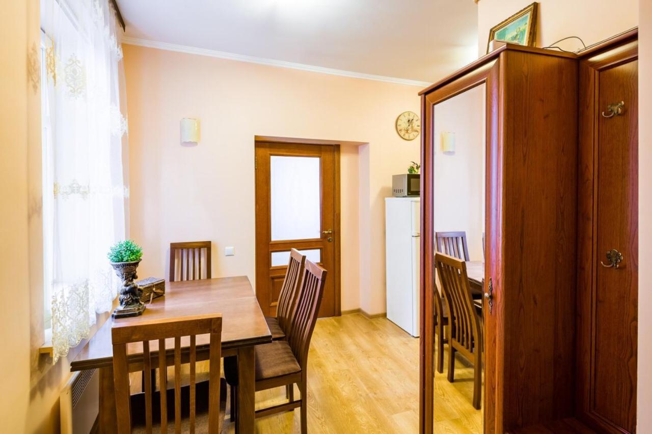 Appartement Romari Лесі Українки à Lviv Extérieur photo