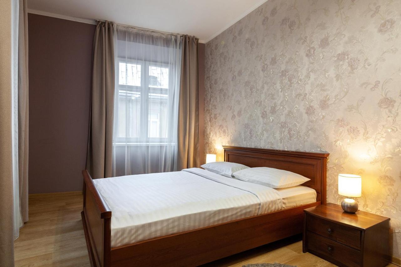Appartement Romari Лесі Українки à Lviv Extérieur photo