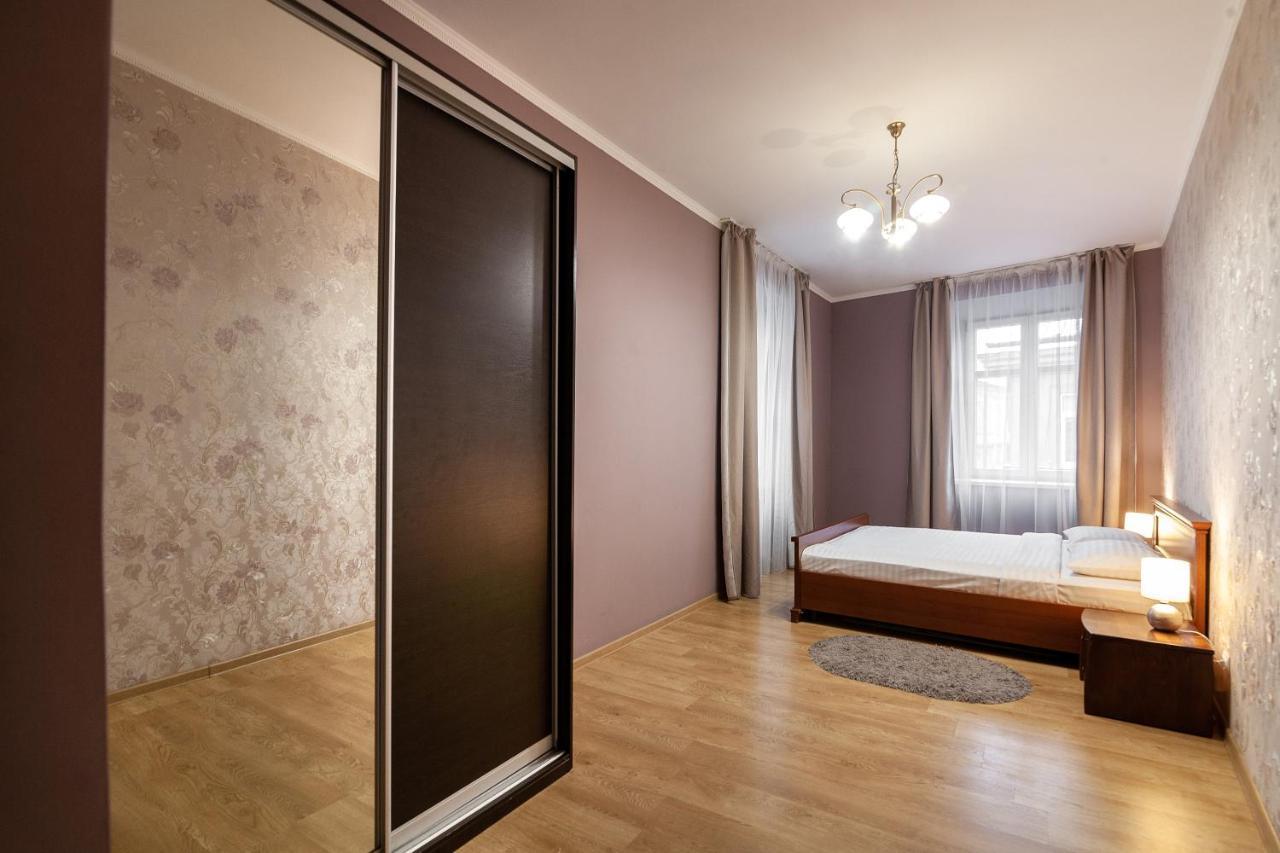 Appartement Romari Лесі Українки à Lviv Extérieur photo