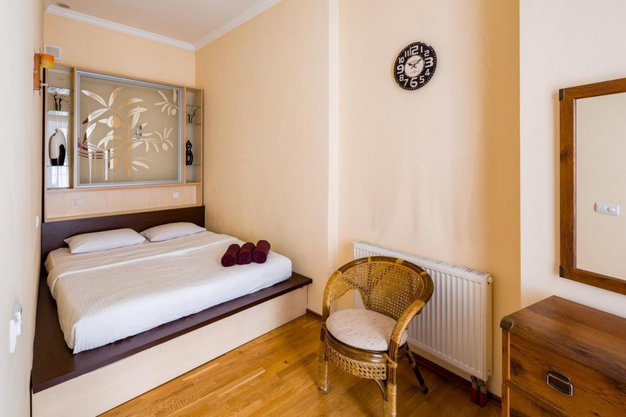 Appartement Romari Лесі Українки à Lviv Extérieur photo
