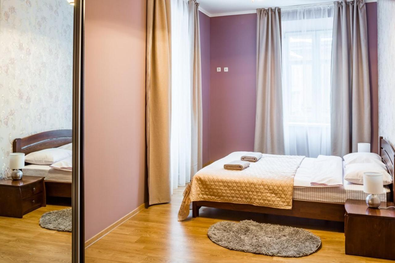 Appartement Romari Лесі Українки à Lviv Extérieur photo