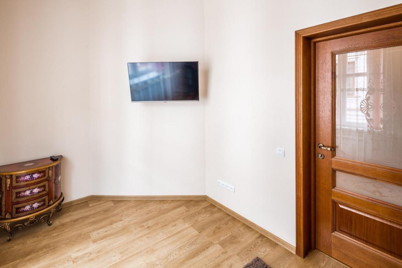 Appartement Romari Лесі Українки à Lviv Extérieur photo